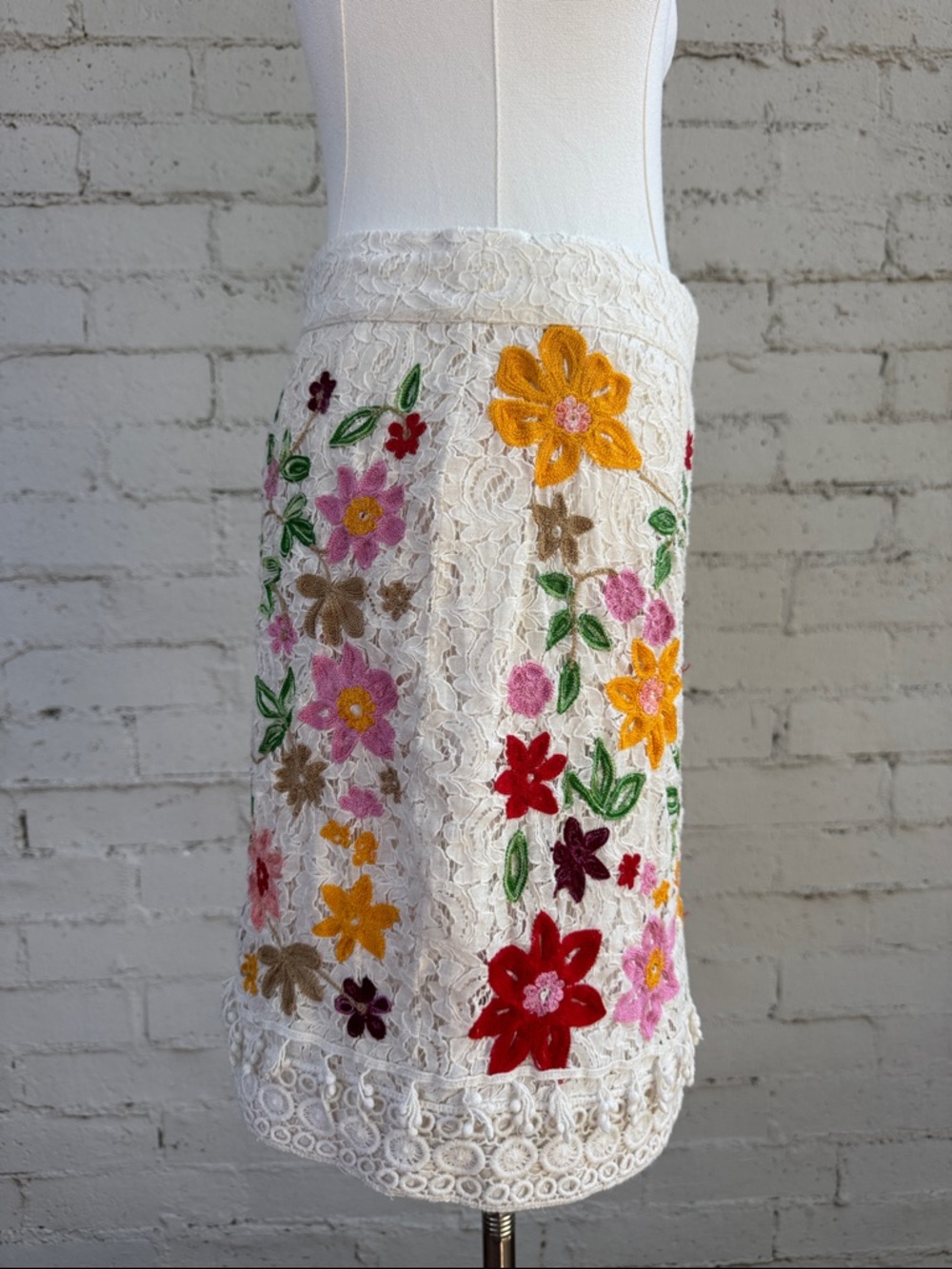 Maeve by Anthropologie Ayaka Embroidered Skirt Floral Multi Size 4 - Picture 7 of 16